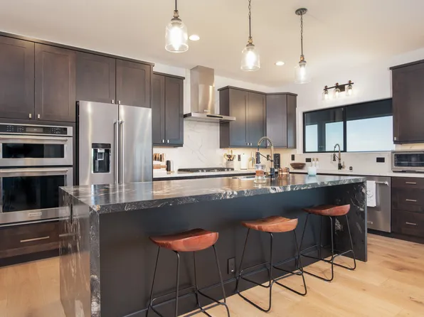 75-650 Halewili Pl, Kailua Kona, HI 96740