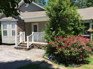 2715 Cobblestone Dr, Pigeon Forge, TN 37863