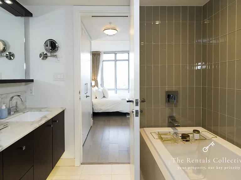 1028 Barclay St #2602 — Photo 18