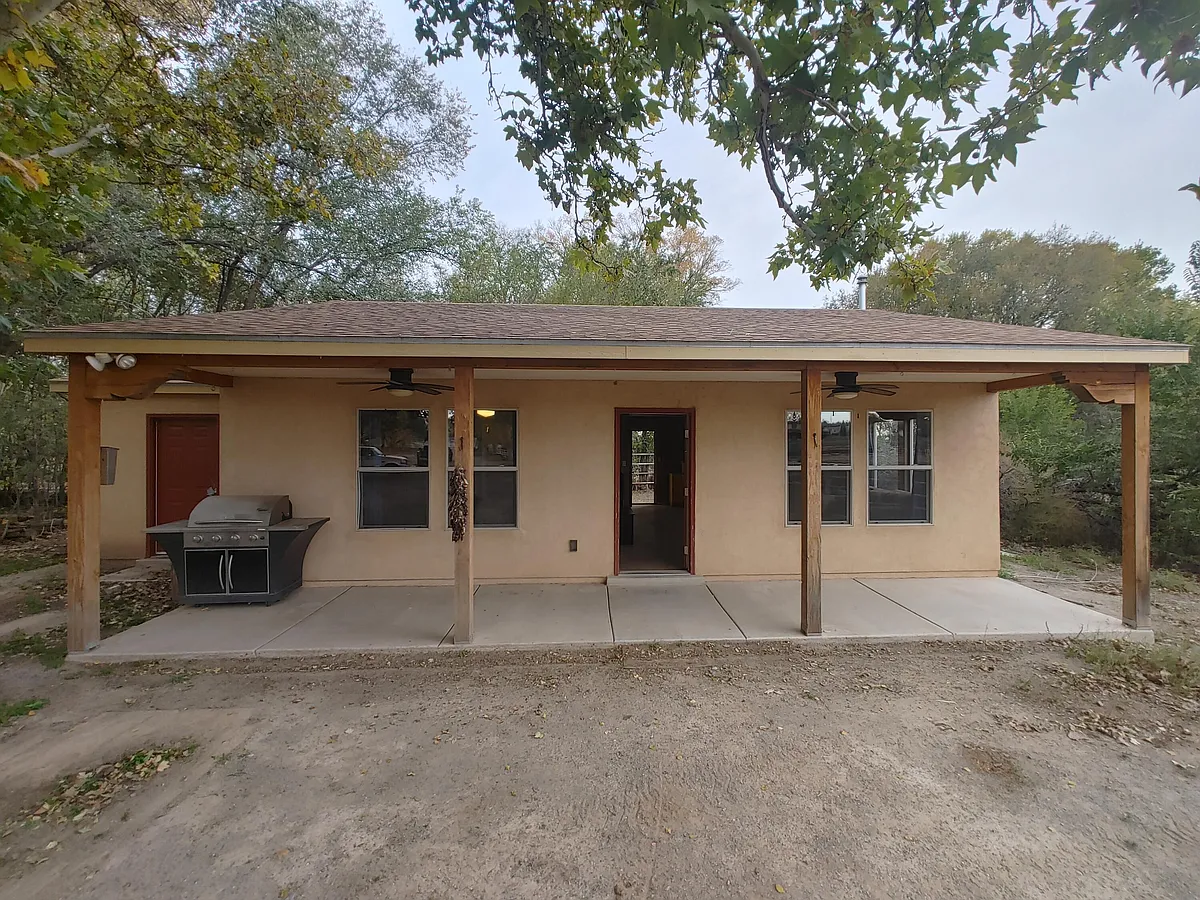 Building Photo - 170 El Cerro Loop