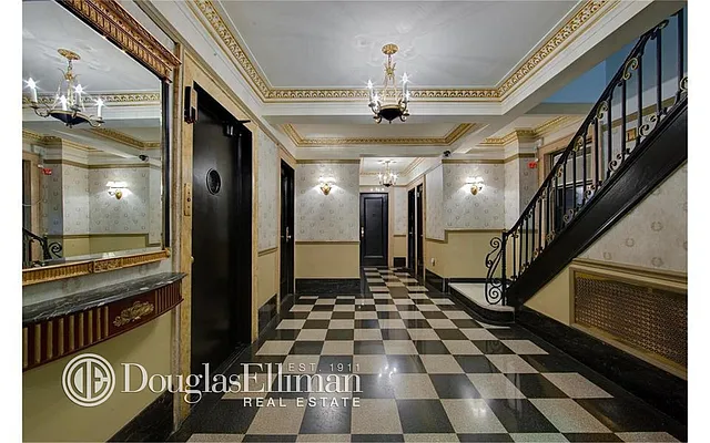 Rented by Douglas Elliman | media 24