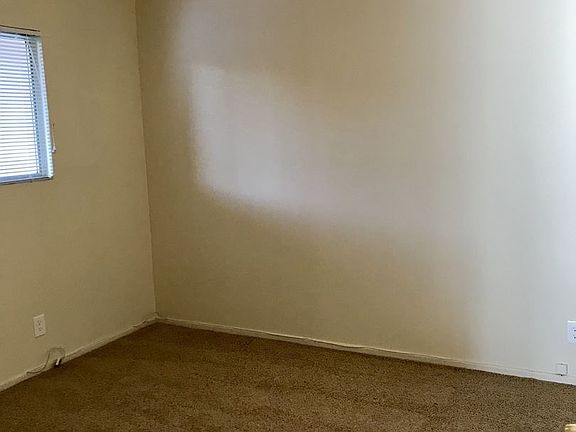 5th image of 309 Consuelo Dr #A