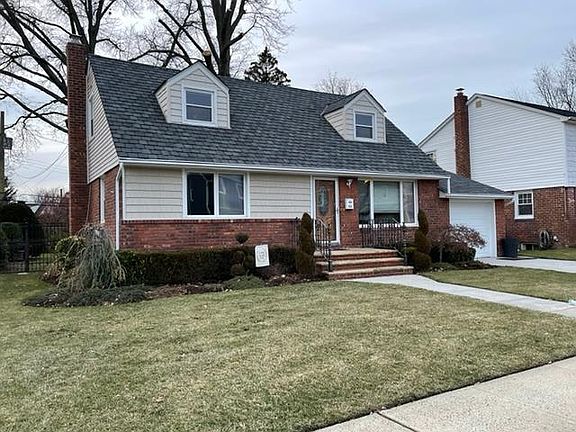 2nd image of 11 Brussel Dr