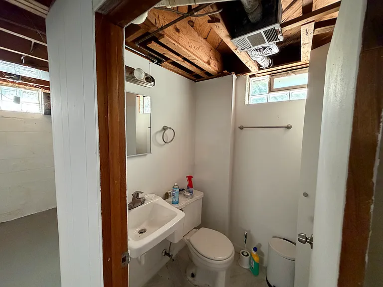 3333 Dudley St — Photo 24
