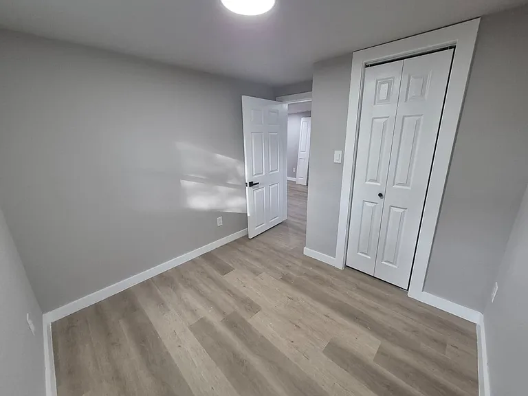 2209 Gano St #3 — Photo 4