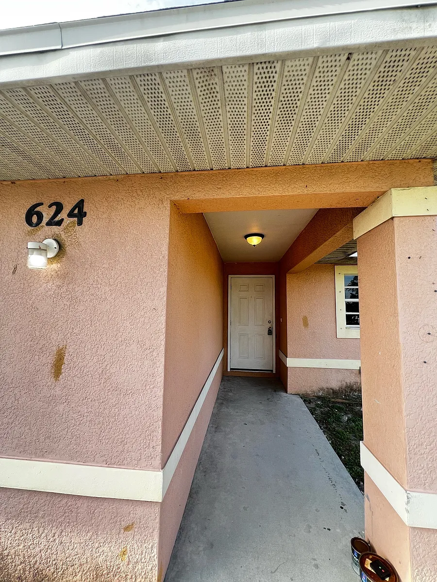 Photo 2 of 11 - 624 Hancock Bridge Pkwy - Cape Coral, FL Building Photo - 624 Hancock Bridge Pkwy