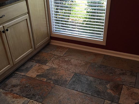 3rd image of 257 Toweridge Dr