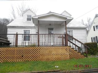 95 Reynolds Ave, Bluefield, VA 24605