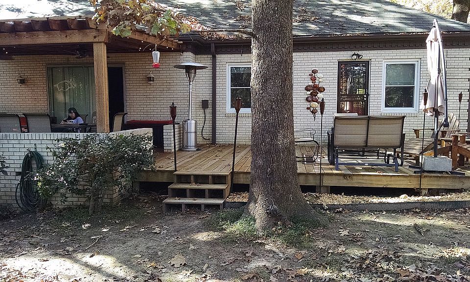 2nd image of 9 Betsy Ln