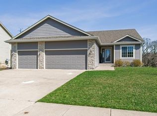 2107 SE Clover Ridge Dr, Ankeny, IA 50021