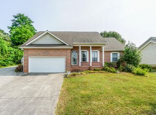 112 Ashley Ct, Athens, TN 37303