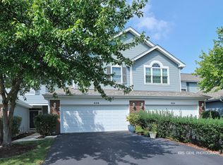 606 Howard Ave, Dundee, IL 60118