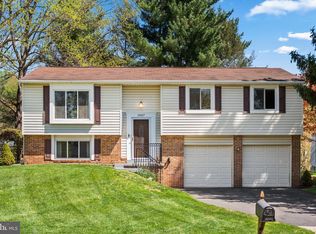 19517 Laguna Dr, Gaithersburg, MD
