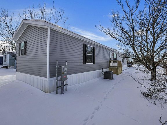 3rd image of 1330 Hanover Rd #212