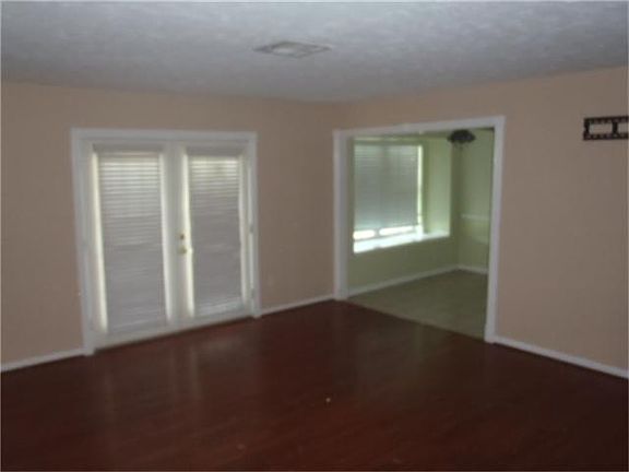 3rd image of 6238 Westwick Dr
