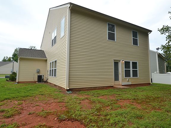 2nd image of 2044 Lake Vista Dr