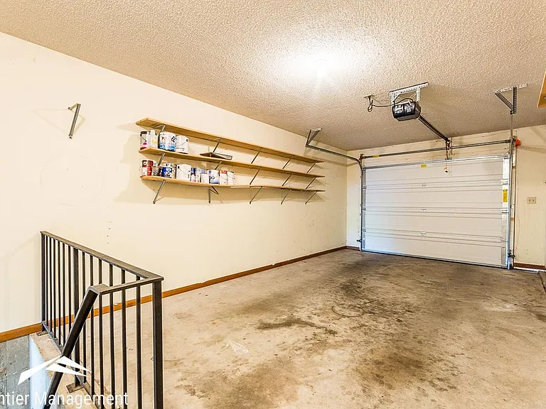 1919 Crescent Dr #1 — Photo 10