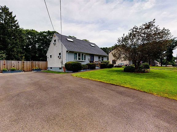 2nd image of 182 Stanley Dr