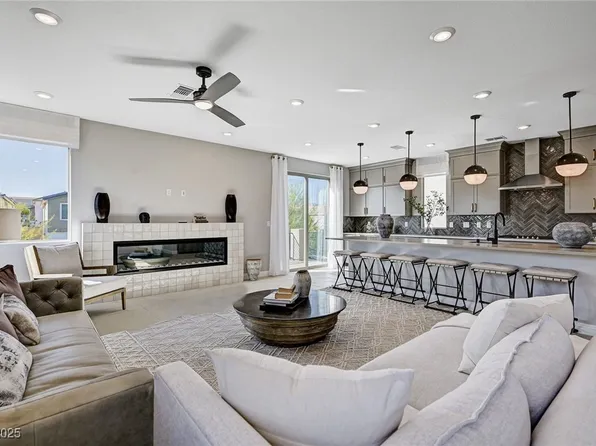 7983 Texas Hills St, Las Vegas, NV 89113