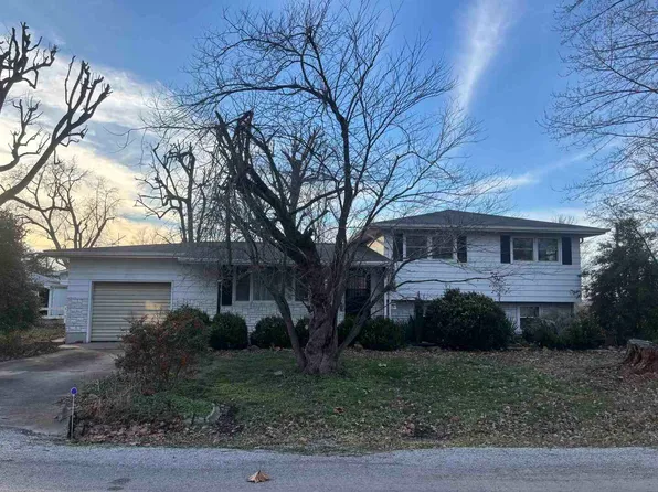 205 Jefferson St, Gorham, IL 62940