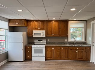107 S Main St #B, Manheim, PA 17545