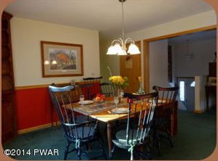 127 Split Rock Rd, Newfoundland, PA 18445