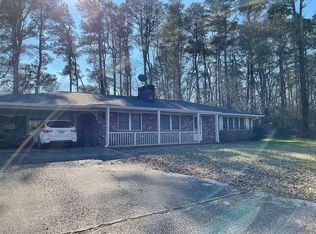 1064 Holbrook Campground Rd, Cumming, GA 30040