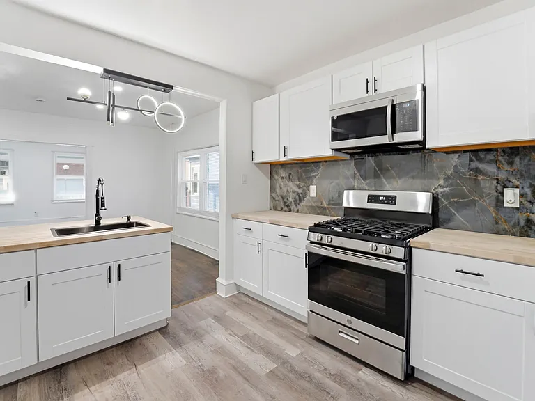 29 Grant St #1 — Photo 8
