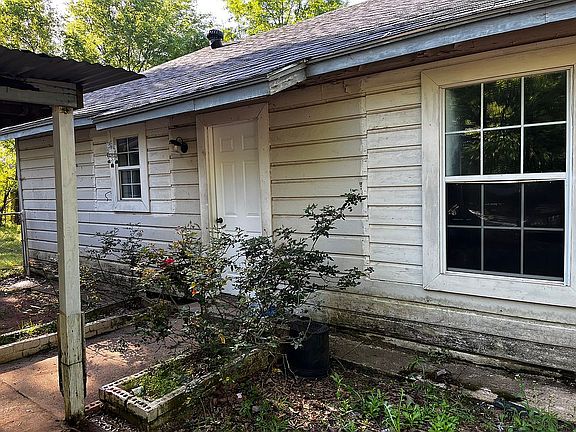 5th image of 1000 N Fulton St