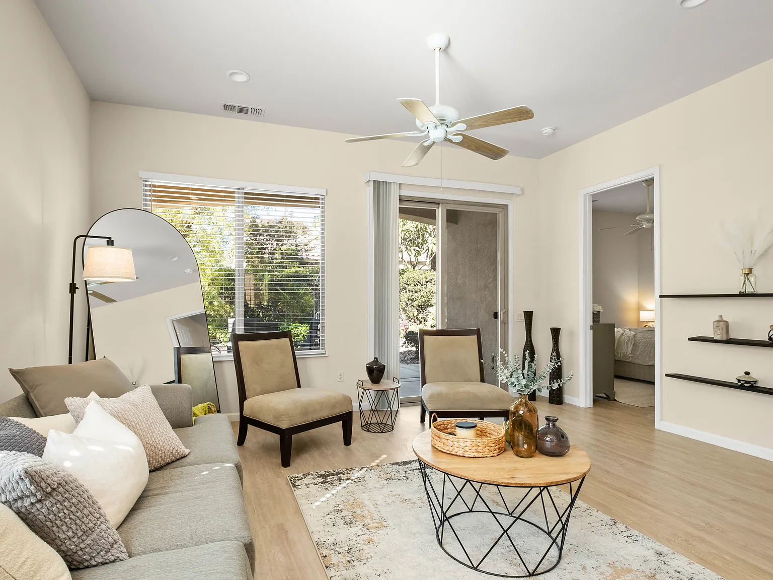 2 bed, 1257 sqft, $3,900 — Photo 4