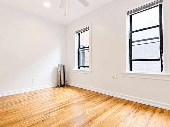 2nd image of 4305 Broadway #32
