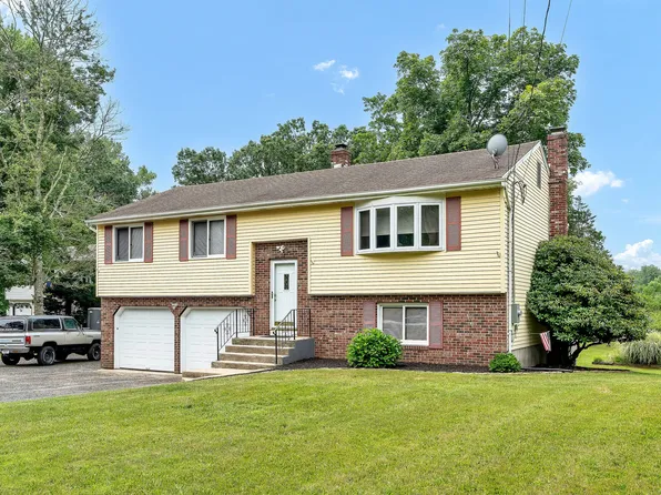 1124 Meriden Avenue, Southington, CT 06489