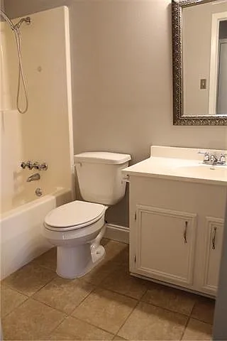 442 Cedar Ln — Photo 10