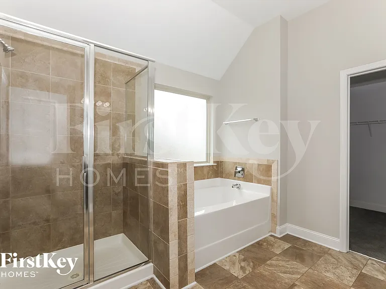 2115 Farmdale Ct — Photo 12