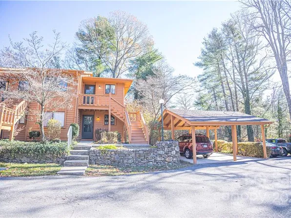 581 Courtwood Ln APT 1, Hendersonville, NC 28739