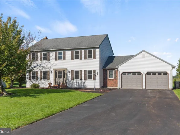 420 Blake Ter, Manheim, PA 17545