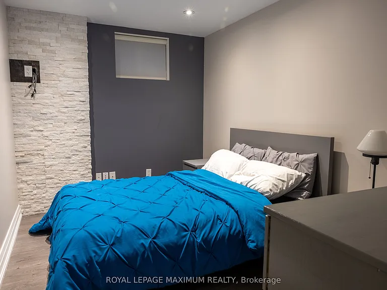 19 Corner Brook Cres #BASEMENT — Photo 16