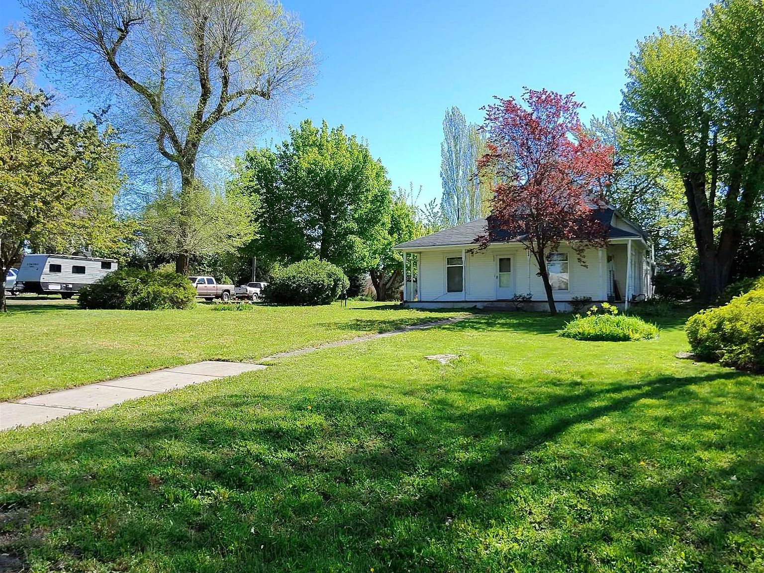 424 N Main St, Latah, WA 99018 Zillow