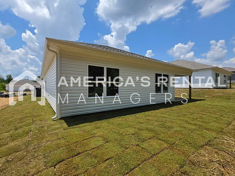 10311 Squires Way — Photo 46