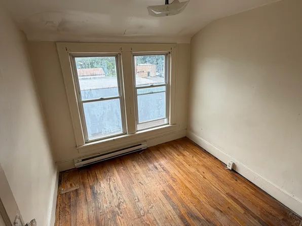 1408 E Main St, Endicott, NY