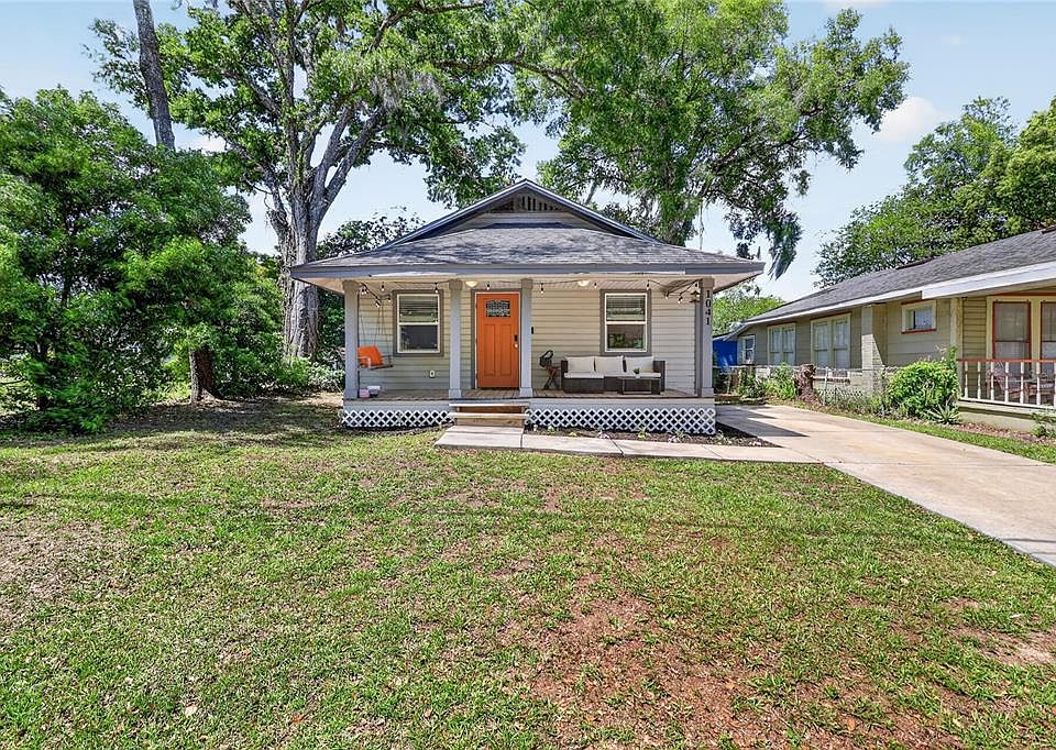 1st image of 1041 S DAKOTA AVENUE