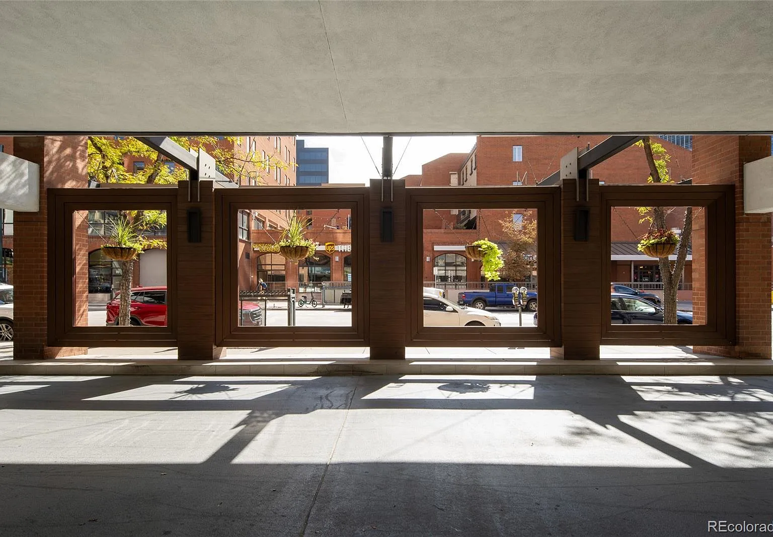 Larimer Place Condominiums — Photo 2
