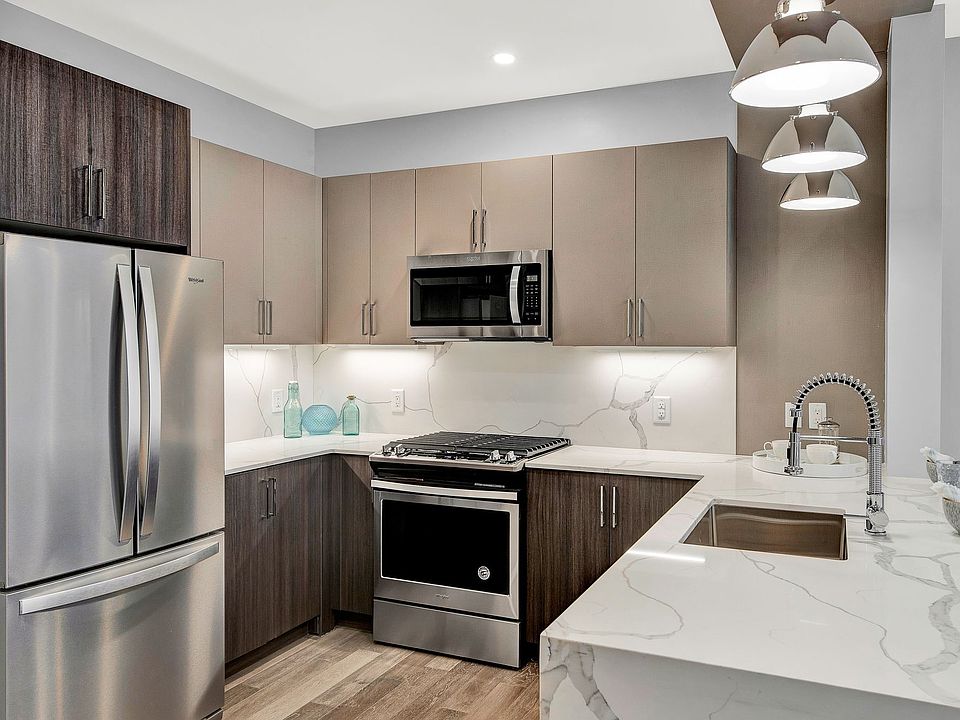 1st image of 222 Avenue E #8076105