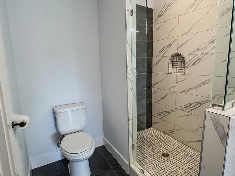 3105 Spencer St — Photo 10