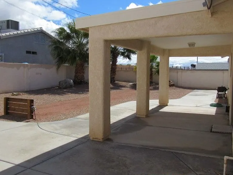 3740 Hiawatha Dr — Photo 17