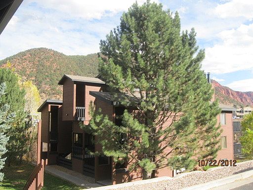 2nd image of 2820 Hager Ln APT B
