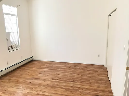 Rented by Zar LLC | media 16