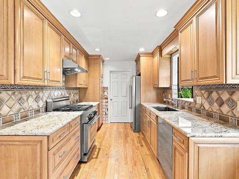 6573 Mount Wellington Dr — Photo 5