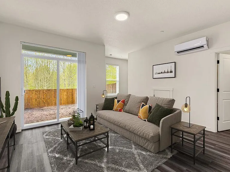 The Crossing Townhomes — Photo 3
