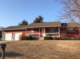 728 W 5th St, Chapman, KS 67431